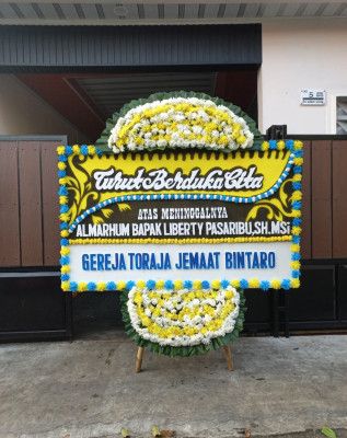 Papan Bunga Duka di Datuk Bandar